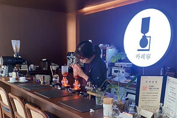 カフェ寧の店内風景
