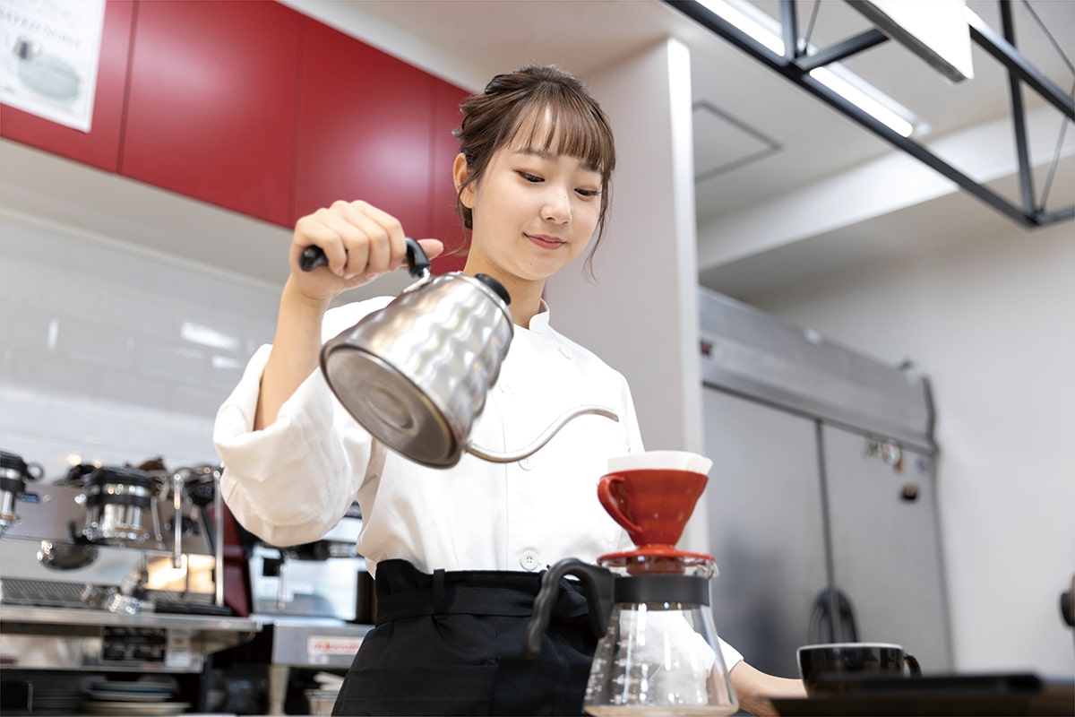 お客様を笑顔に！開業・経営店舗マネジメントまで行える人へ！
