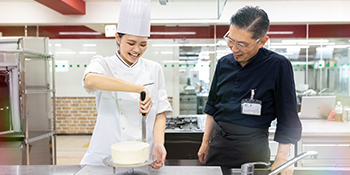 講師の先生紹介イメージ画像